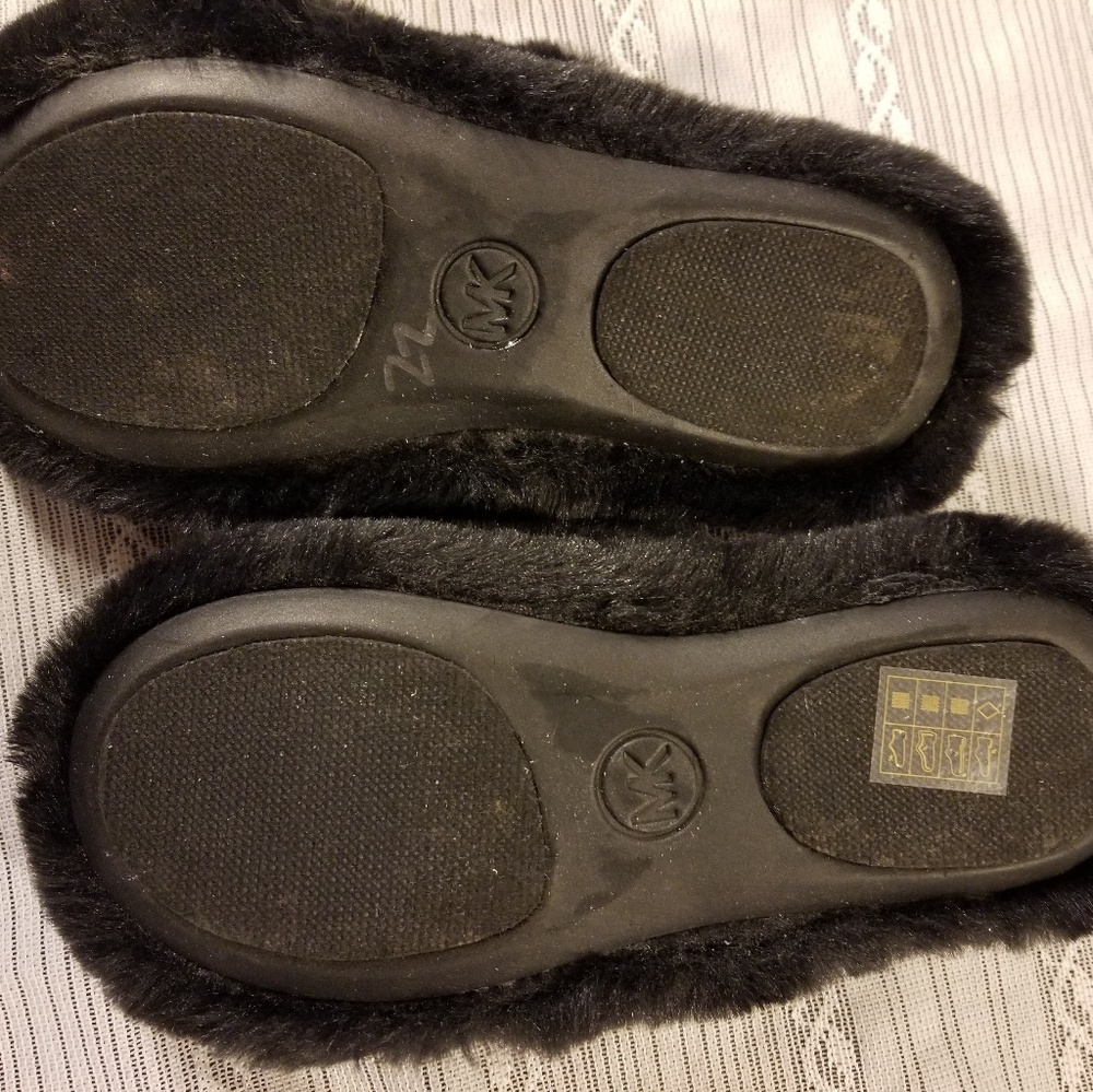 Brand New Michael Kors faux fur black slippers - Picture 5 of 6